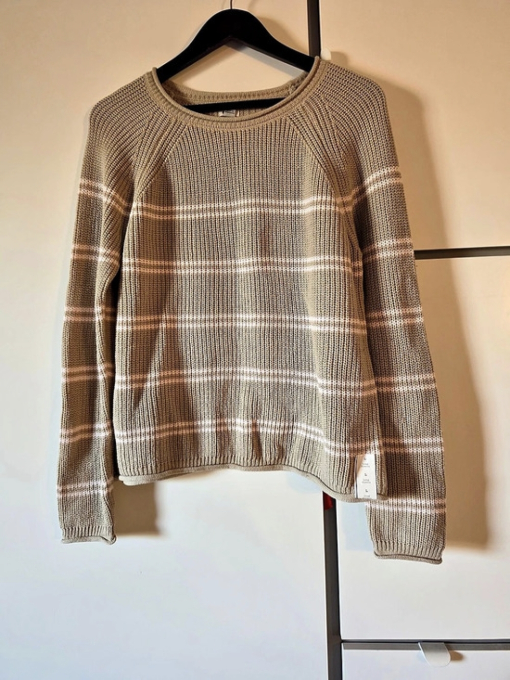 A New Day Plaid Crew Neck Sweater in Brown & Pink